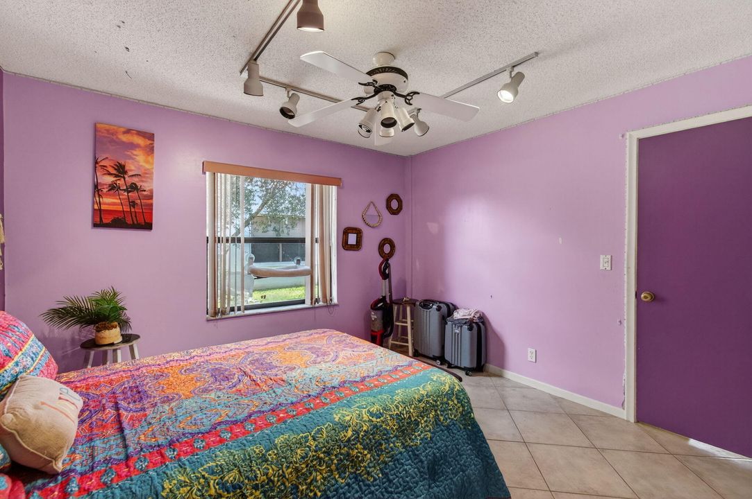 Active With Contract: $470,000 (3 beds, 2 baths, 1775 Square Feet)