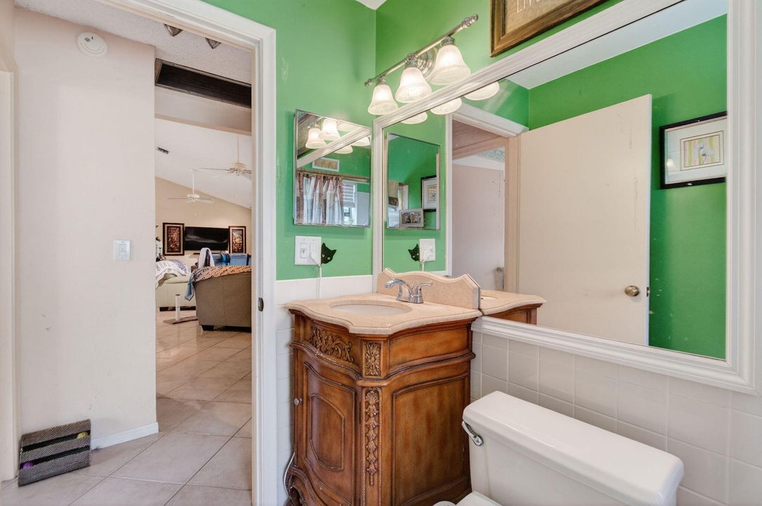 Active With Contract: $470,000 (3 beds, 2 baths, 1775 Square Feet)