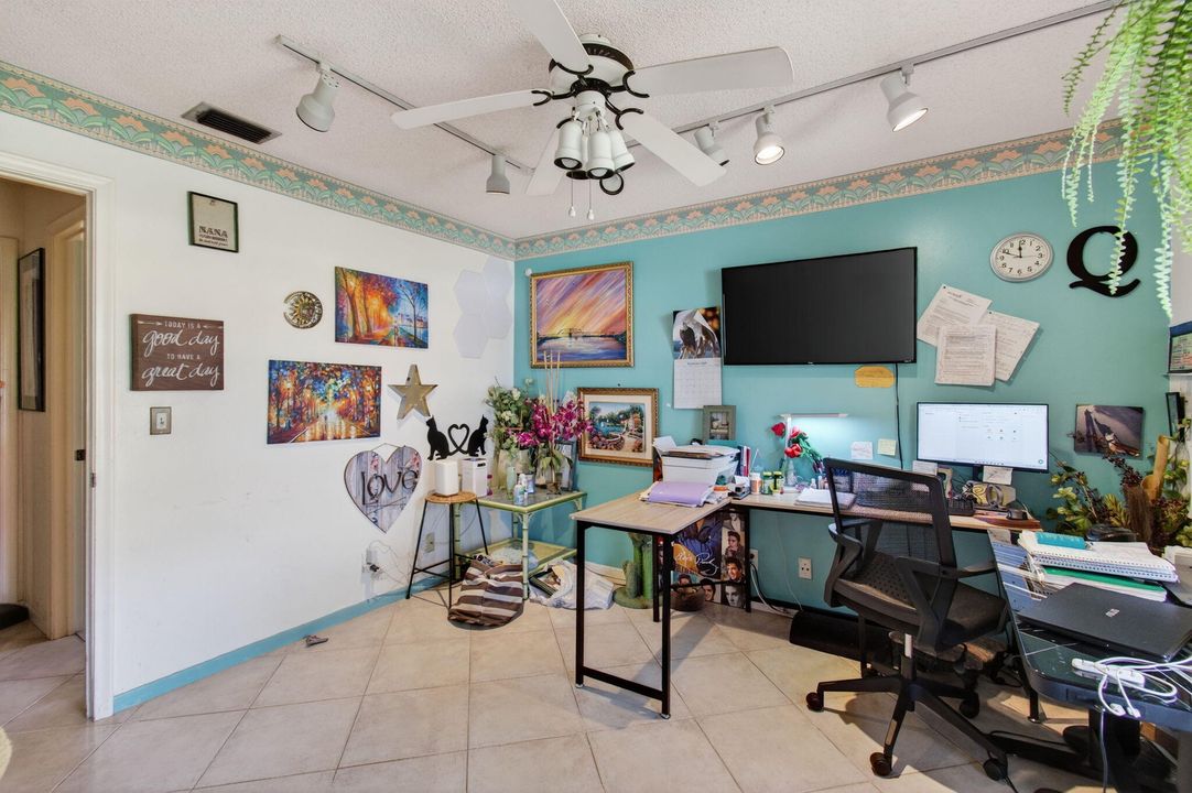 Active With Contract: $470,000 (3 beds, 2 baths, 1775 Square Feet)