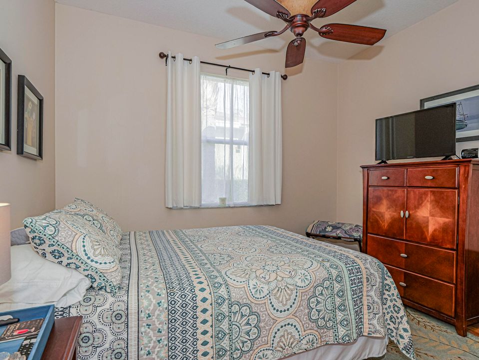 На продажу: $379,900 (3 спален, 2 ванн, 1529 Квадратных фут)