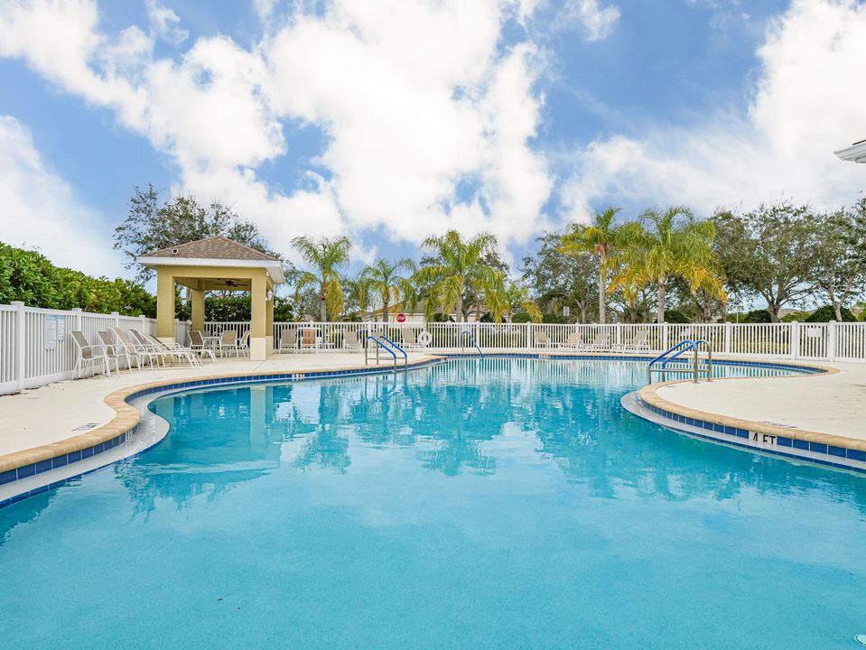 На продажу: $379,900 (3 спален, 2 ванн, 1529 Квадратных фут)