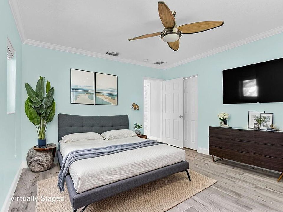 出租: $5,000 (4 贝兹, 3 浴室, 2053 平方英尺)