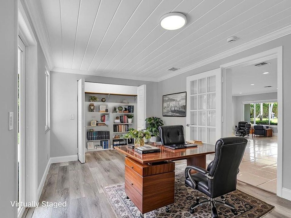 出租: $5,000 (4 贝兹, 3 浴室, 2053 平方英尺)