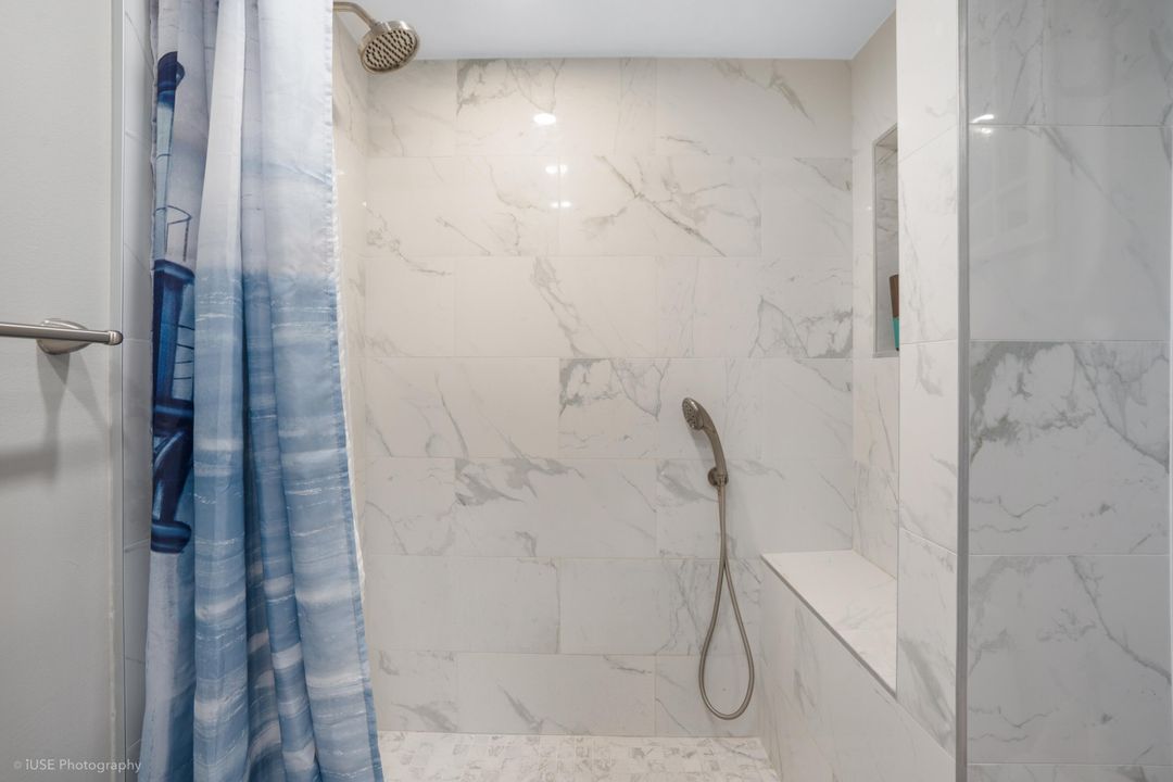 For Sale: $309,000 (3 beds, 2 baths, 1300 Square Feet)