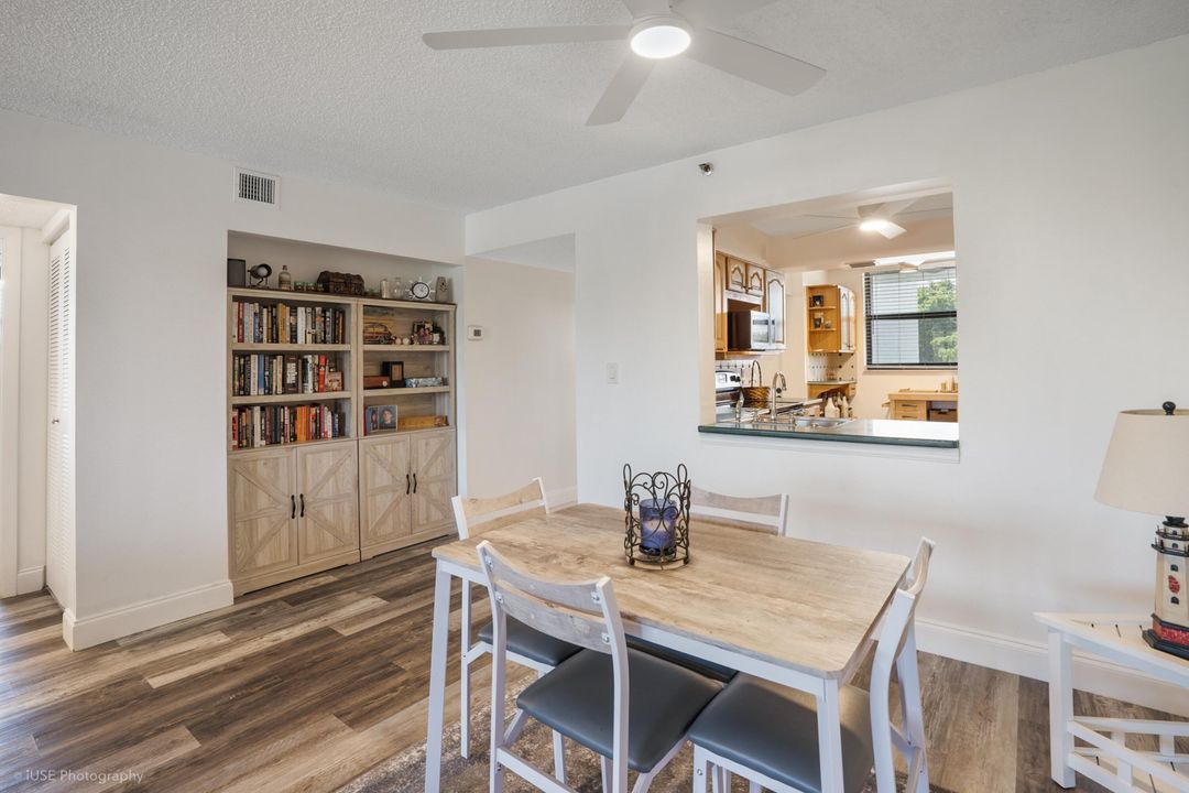 For Sale: $309,000 (3 beds, 2 baths, 1300 Square Feet)