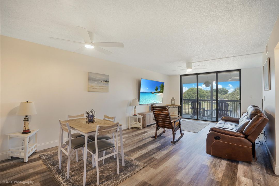 For Sale: $309,000 (3 beds, 2 baths, 1300 Square Feet)