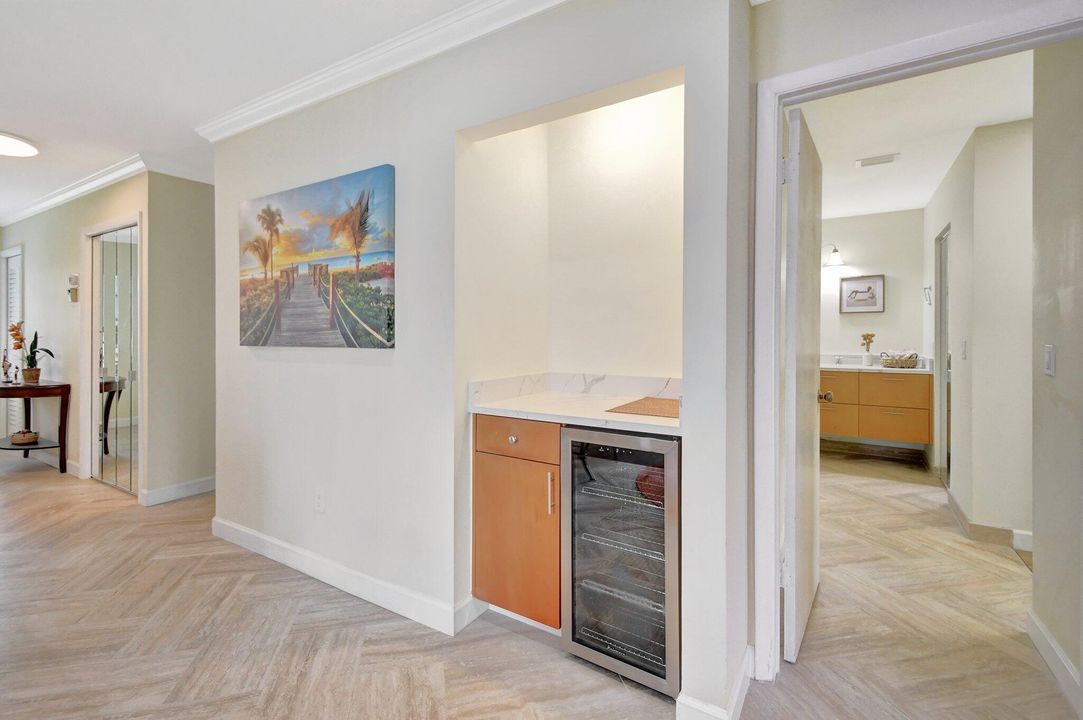 В аренду: $2,700 (2 спален, 2 ванн, 1216 Квадратных фут)