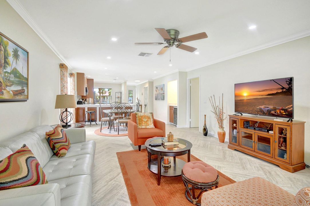 В аренду: $2,700 (2 спален, 2 ванн, 1216 Квадратных фут)