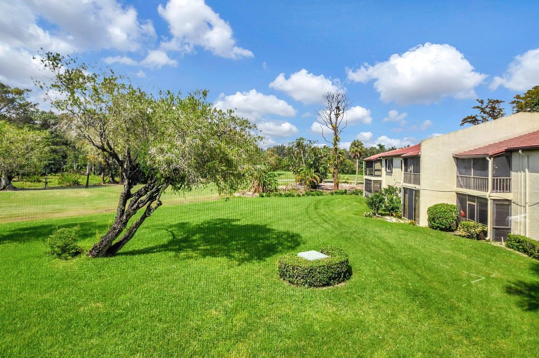 В аренду: $2,700 (2 спален, 2 ванн, 1216 Квадратных фут)