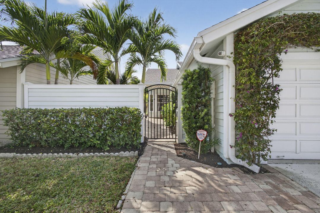 For Sale: $565,000 (3 beds, 2 baths, 1724 Square Feet)