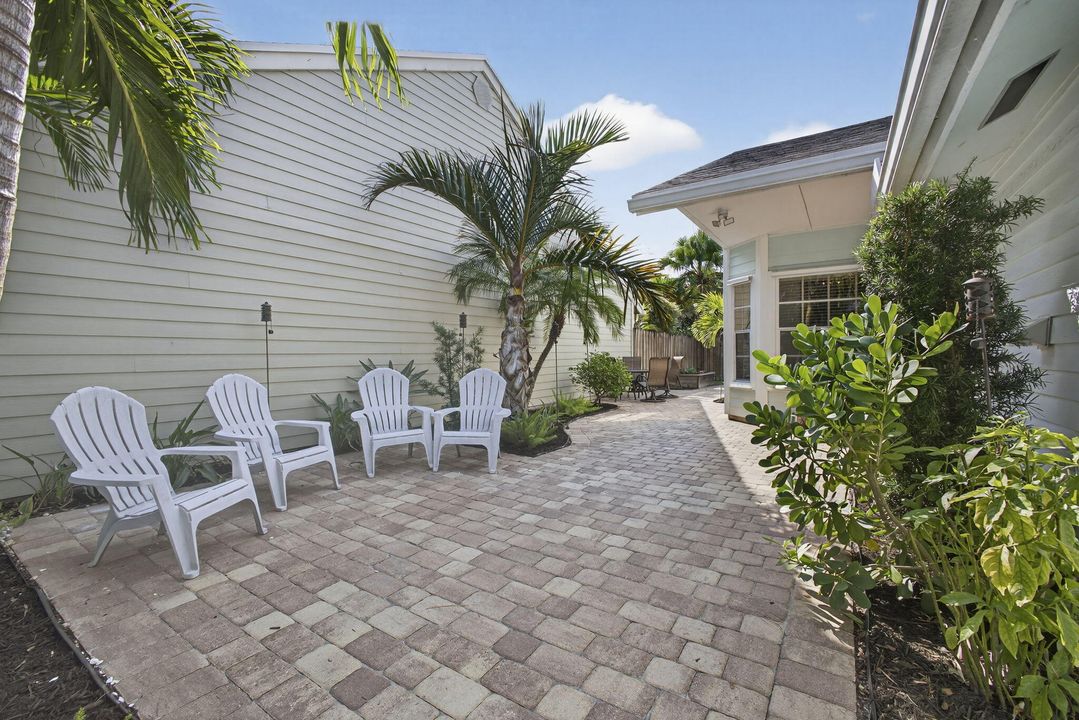 For Sale: $565,000 (3 beds, 2 baths, 1724 Square Feet)