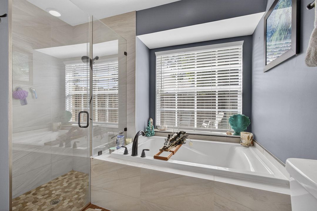 For Sale: $565,000 (3 beds, 2 baths, 1724 Square Feet)