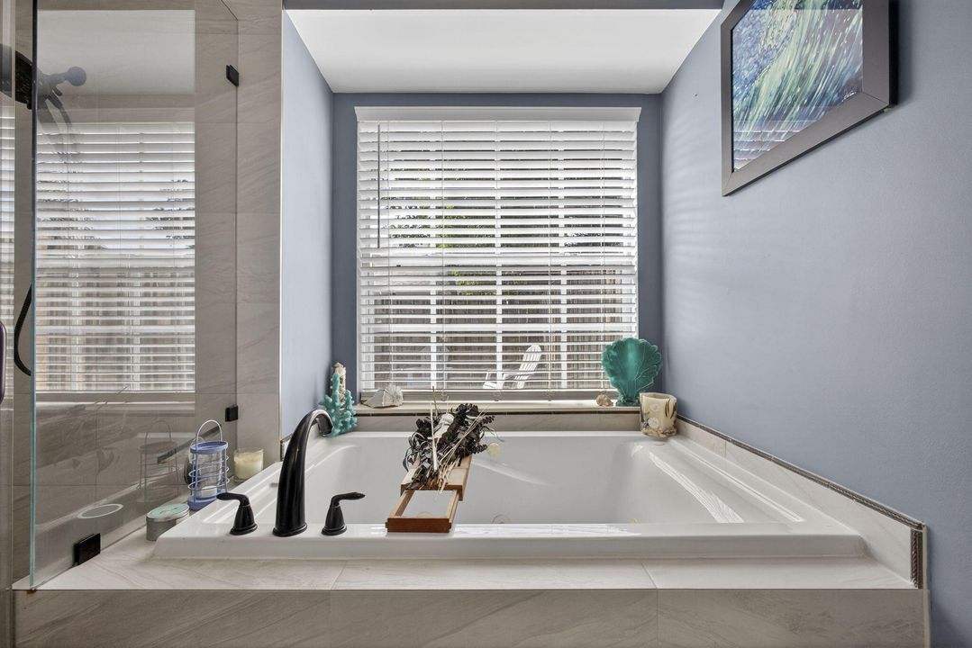 For Sale: $565,000 (3 beds, 2 baths, 1724 Square Feet)