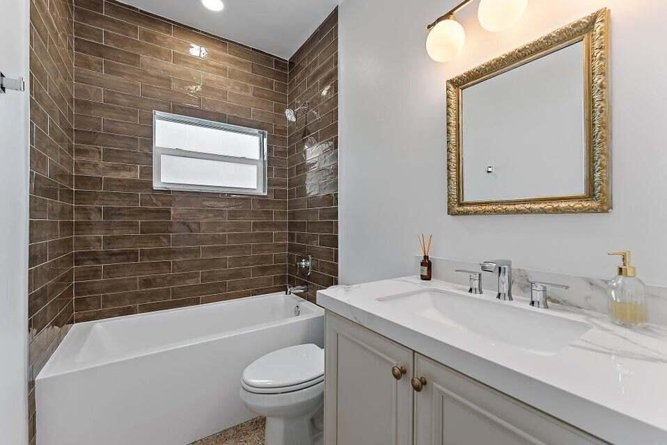 出租: $6,000 (3 贝兹, 2 浴室, 1144 平方英尺)