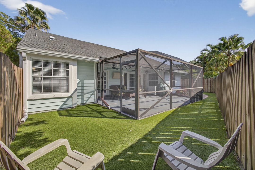 For Sale: $565,000 (3 beds, 2 baths, 1724 Square Feet)