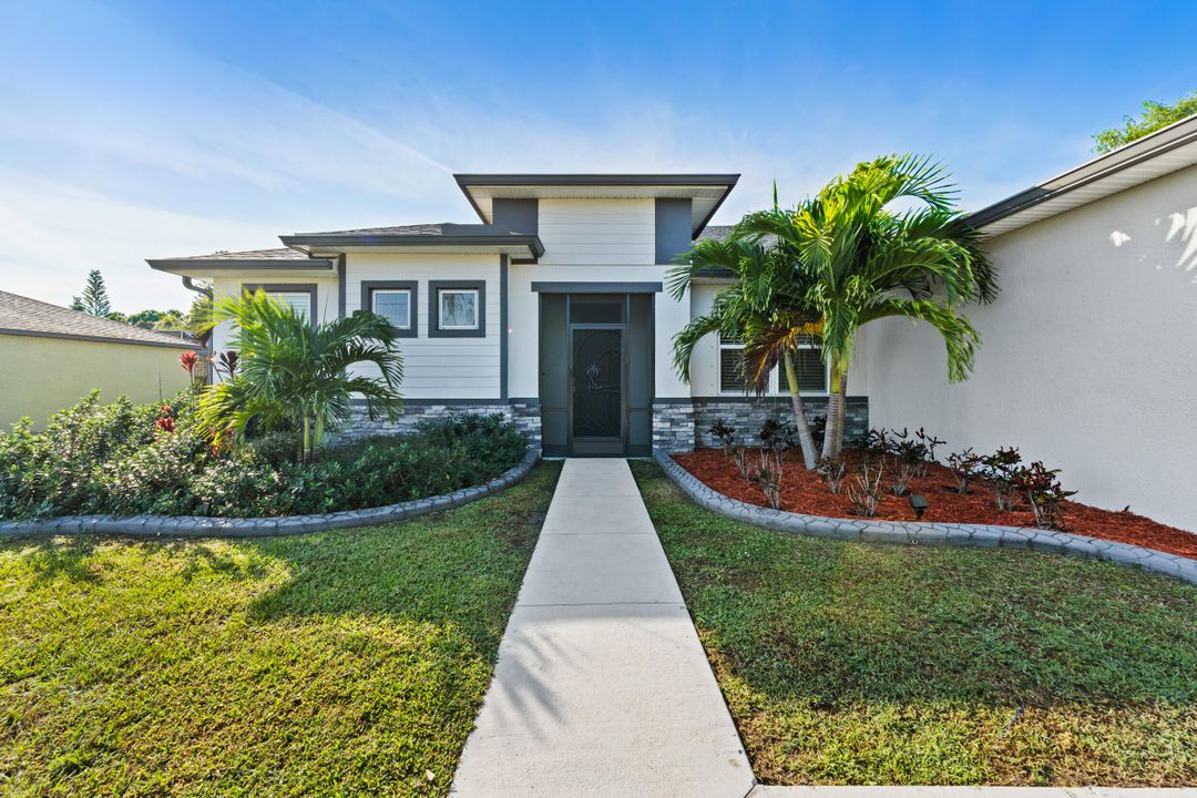 En Venta: $499,900 (3 camas, 2 baños, 2039 Pies cuadrados)