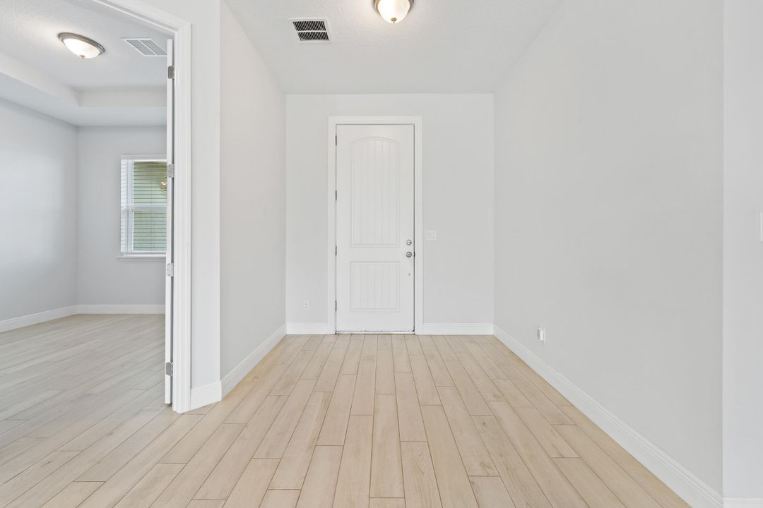 En Venta: $499,900 (3 camas, 2 baños, 2039 Pies cuadrados)