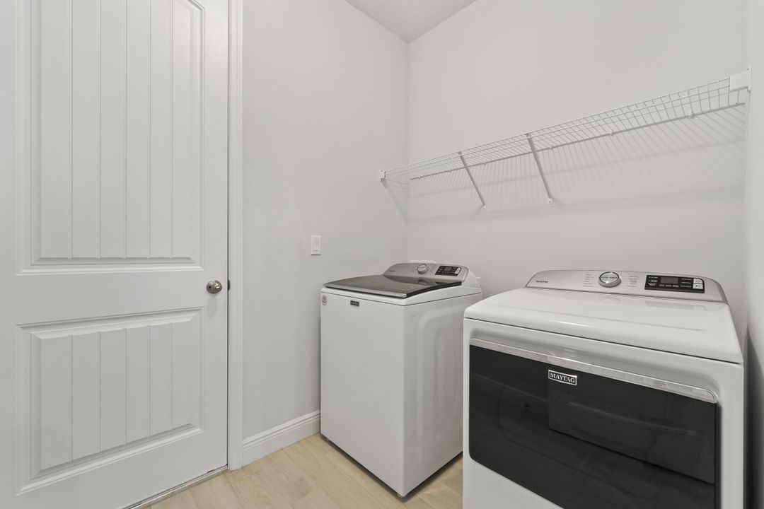 En Venta: $499,900 (3 camas, 2 baños, 2039 Pies cuadrados)