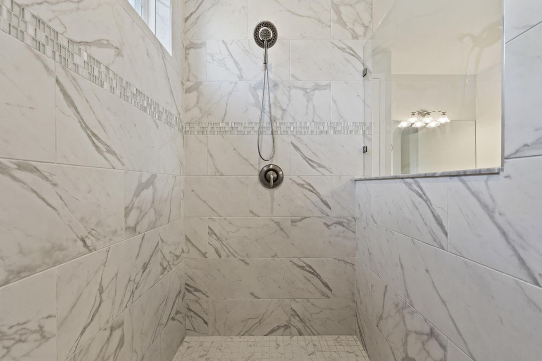 En Venta: $499,900 (3 camas, 2 baños, 2039 Pies cuadrados)