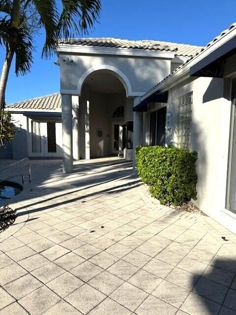 For Sale: $1,595,000 (4 beds, 4 baths, 3410 Square Feet)