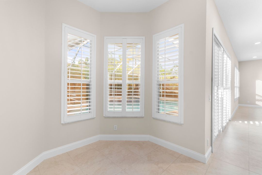 For Rent: $4,600 (5 beds, 3 baths, 2752 Square Feet)