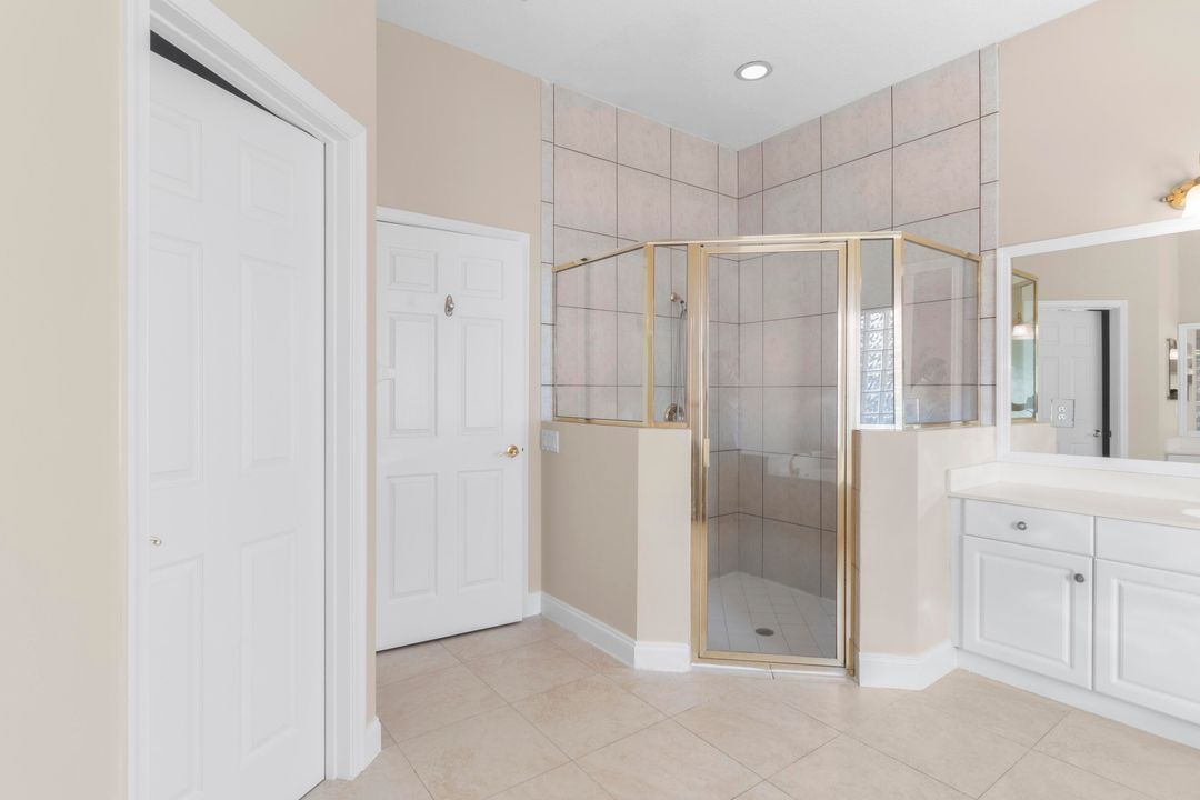 For Rent: $4,600 (5 beds, 3 baths, 2752 Square Feet)