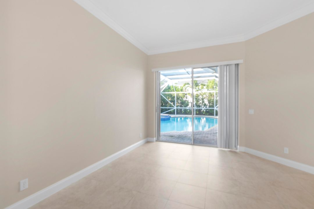 For Rent: $4,600 (5 beds, 3 baths, 2752 Square Feet)