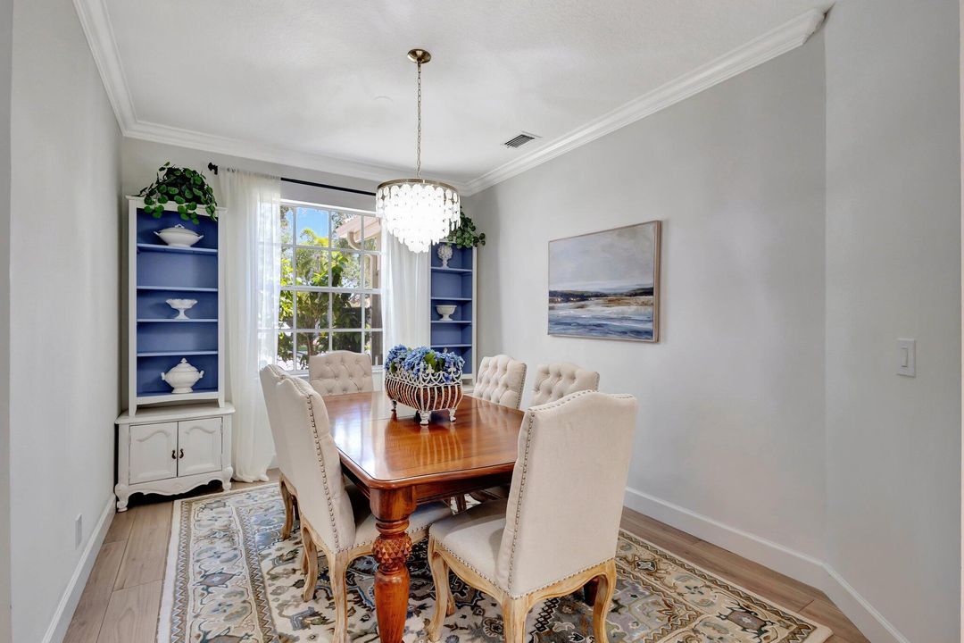 待售: $569,000 (3 贝兹, 2 浴室, 2118 平方英尺)