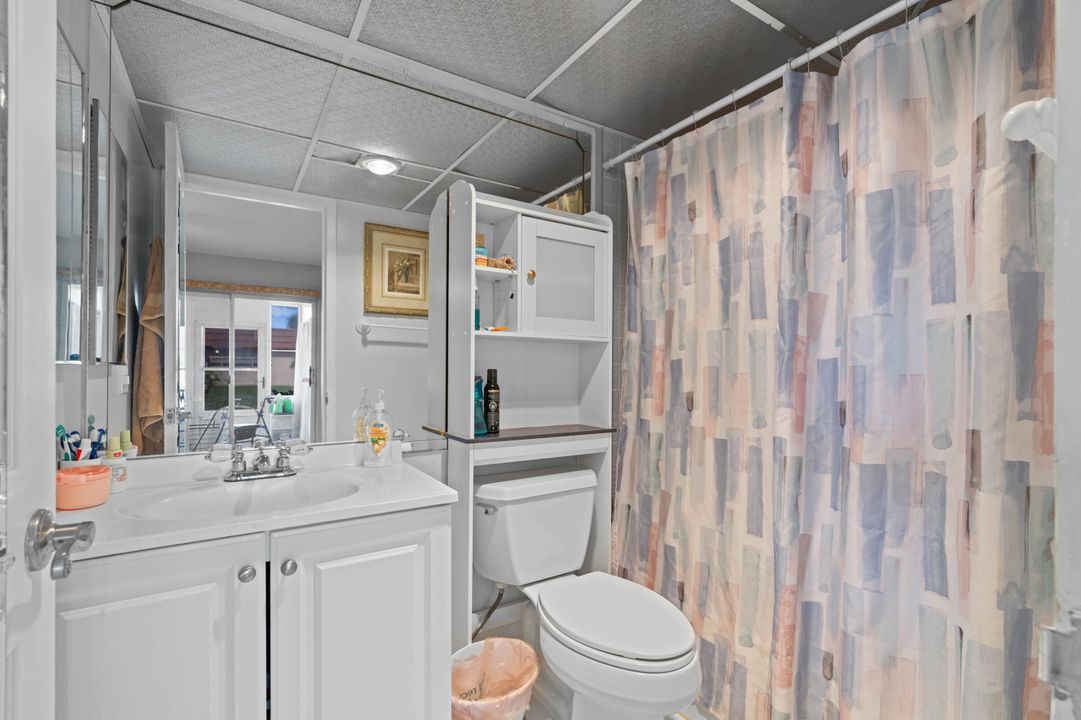 For Sale: $90,000 (1 beds, 1 baths, 720 Square Feet)