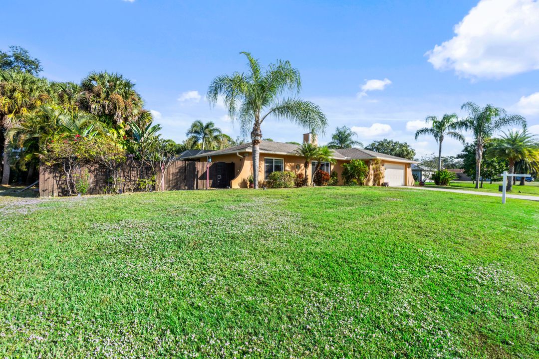 For Sale: $389,000 (3 beds, 2 baths, 1618 Square Feet)