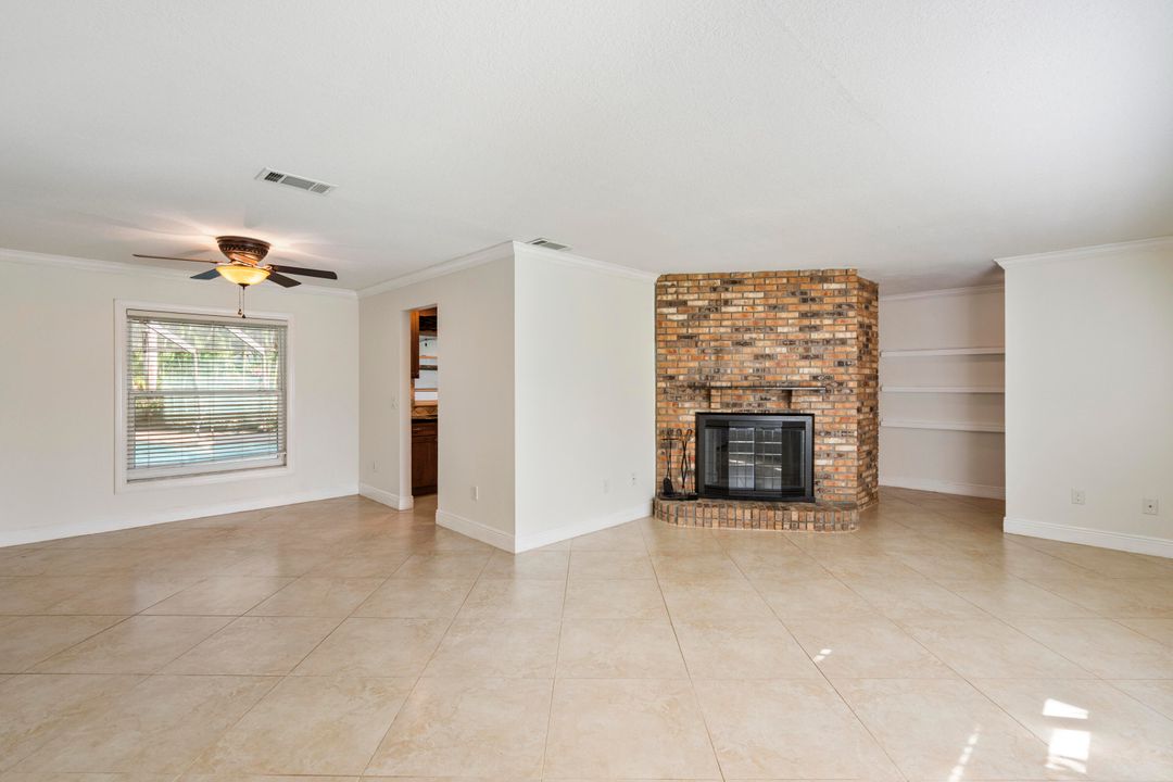 For Sale: $389,000 (3 beds, 2 baths, 1618 Square Feet)