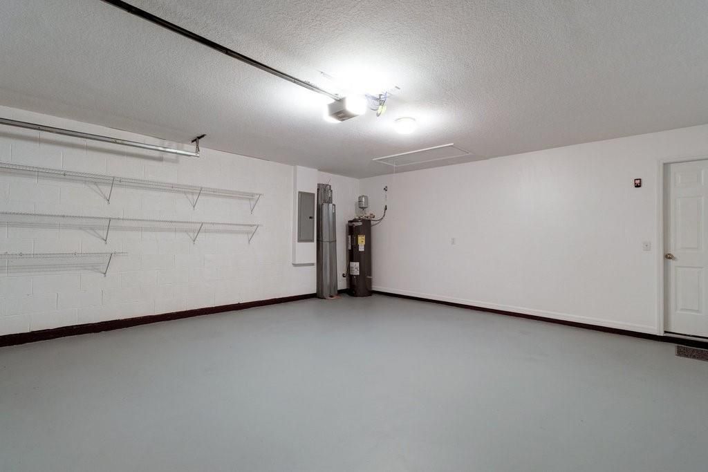 En Venta: $369,900 (4 camas, 3 baños, 2110 Pies cuadrados)