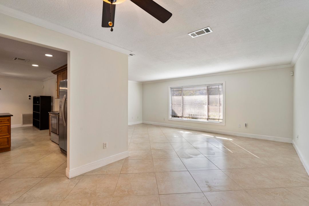 For Sale: $389,000 (3 beds, 2 baths, 1618 Square Feet)