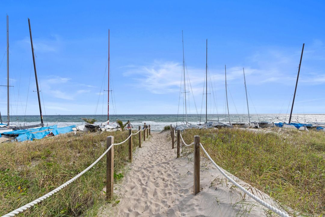 For Sale: $90,000 (1 beds, 1 baths, 720 Square Feet)