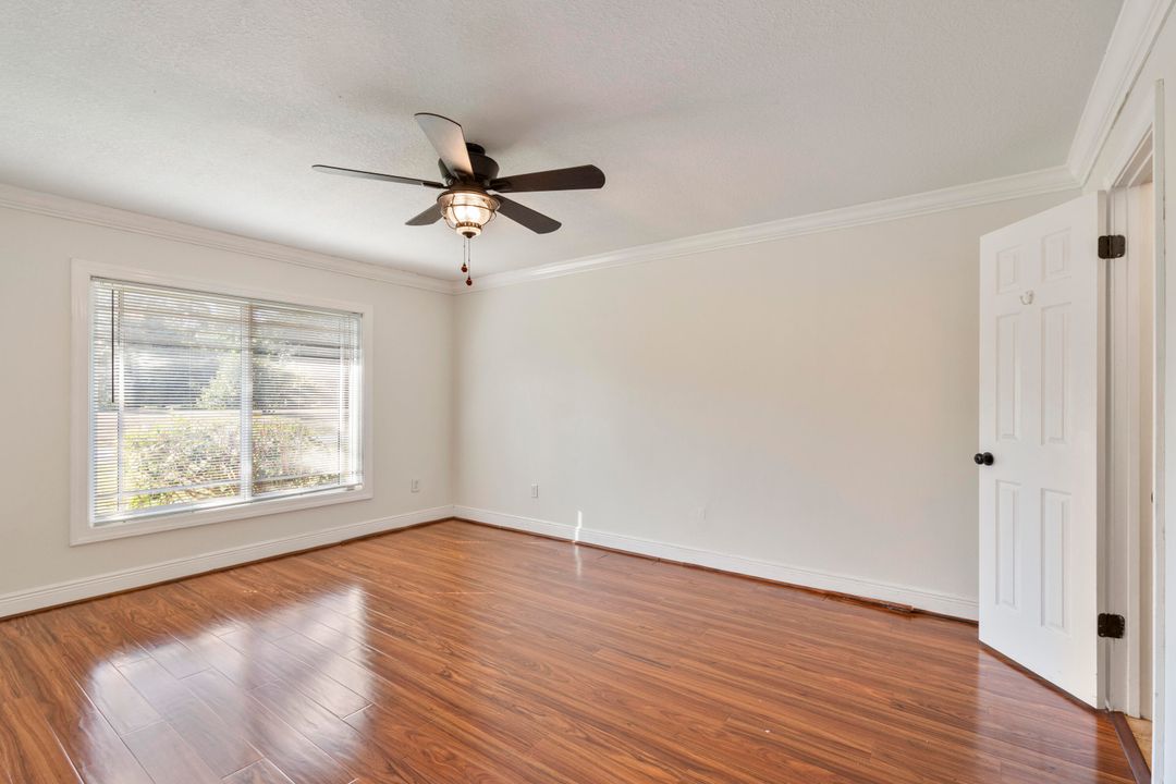 For Sale: $389,000 (3 beds, 2 baths, 1618 Square Feet)