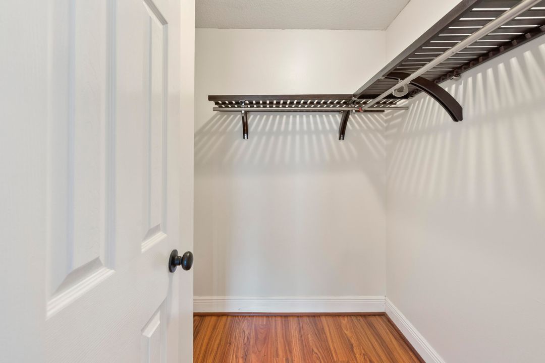 For Sale: $389,000 (3 beds, 2 baths, 1618 Square Feet)