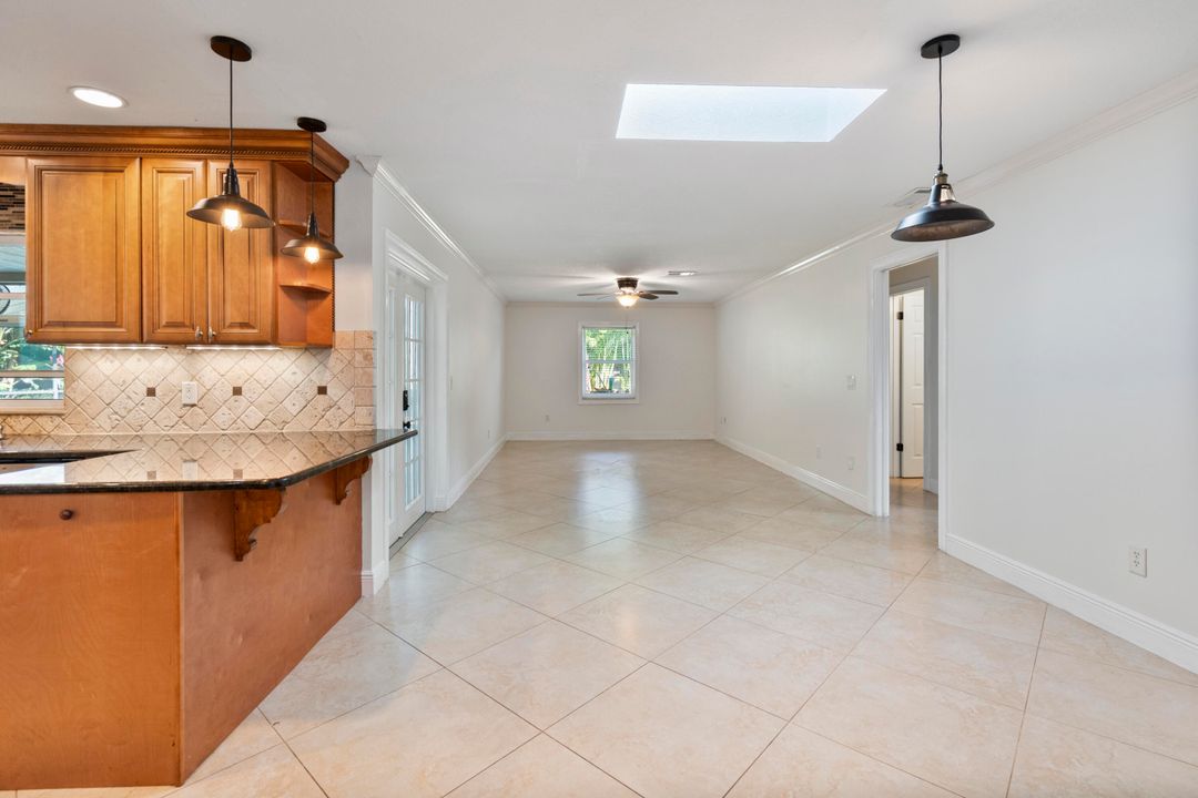 For Sale: $389,000 (3 beds, 2 baths, 1618 Square Feet)