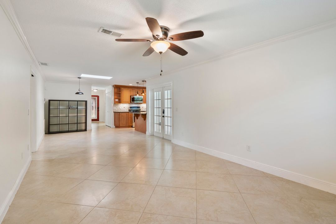 For Sale: $389,000 (3 beds, 2 baths, 1618 Square Feet)