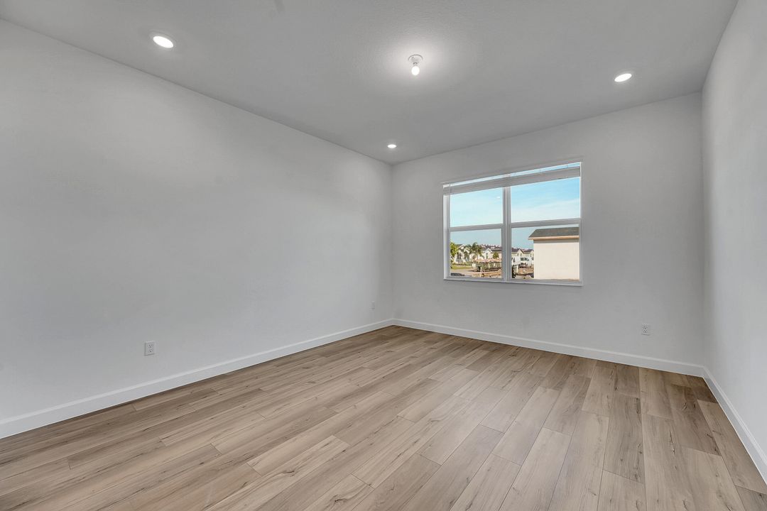 В аренду: $2,200 (3 спален, 2 ванн, 1436 Квадратных фут)