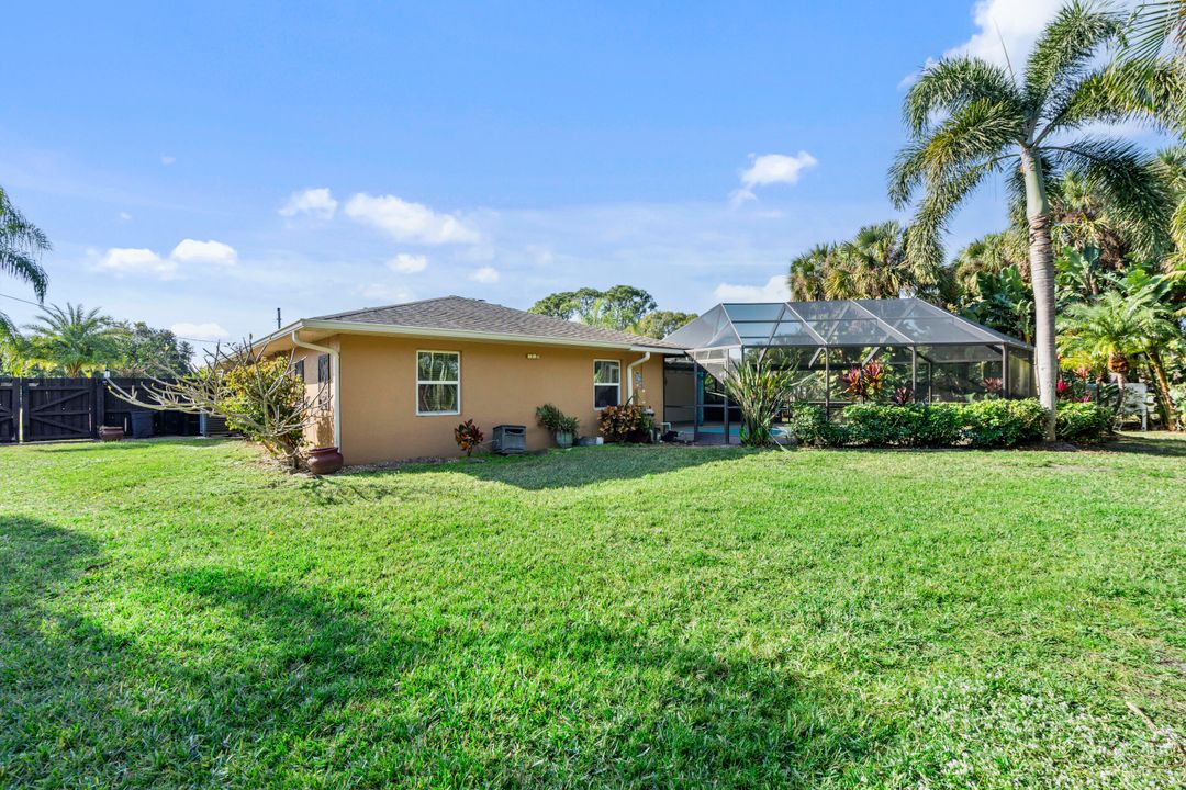 For Sale: $389,000 (3 beds, 2 baths, 1618 Square Feet)