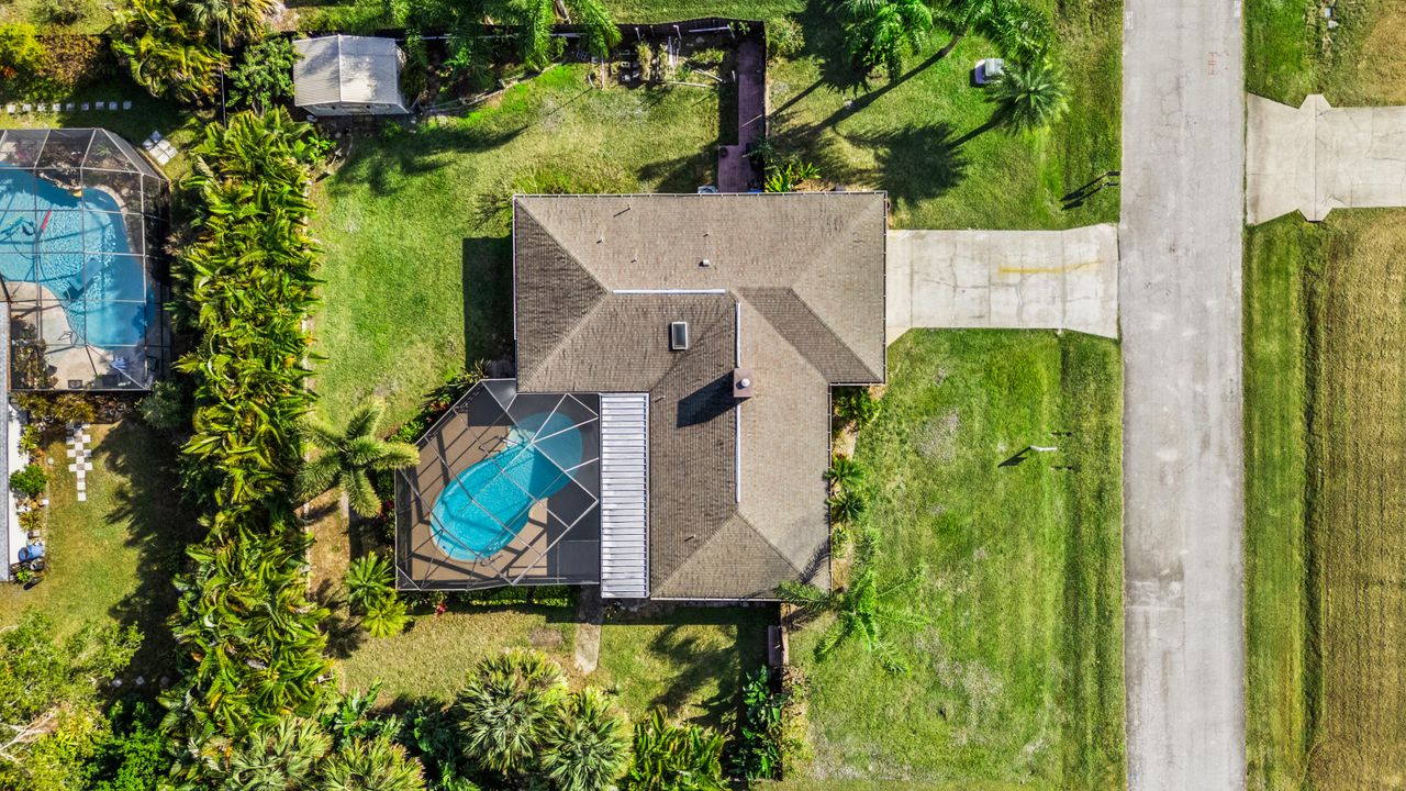 For Sale: $389,000 (3 beds, 2 baths, 1618 Square Feet)