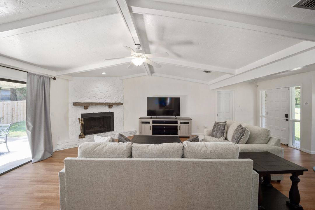 На продажу: $459,000 (3 спален, 2 ванн, 1776 Квадратных фут)