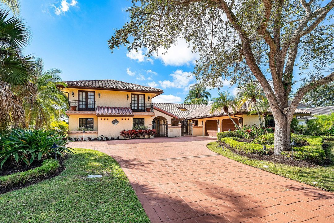 En Venta: $1,450,000 (5 camas, 5 baños, 4919 Pies cuadrados)