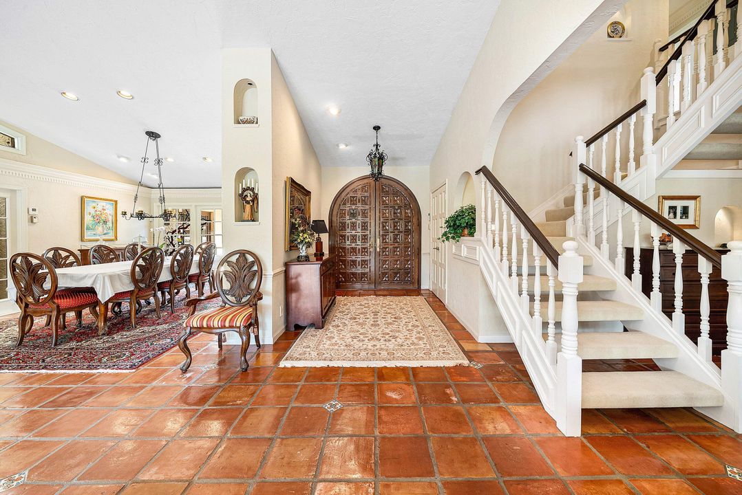 En Venta: $1,450,000 (5 camas, 5 baños, 4919 Pies cuadrados)