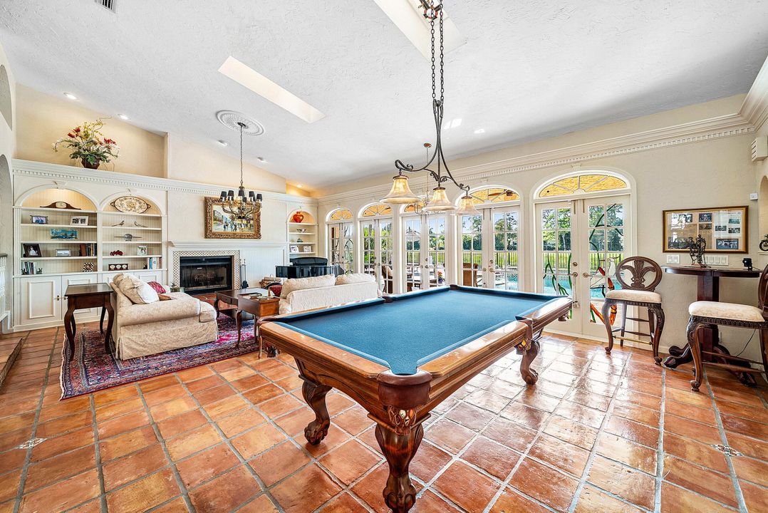 En Venta: $1,450,000 (5 camas, 5 baños, 4919 Pies cuadrados)