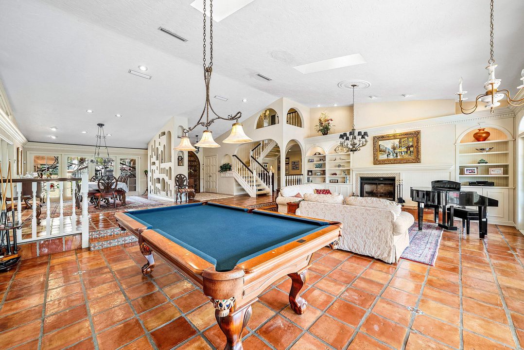 En Venta: $1,450,000 (5 camas, 5 baños, 4919 Pies cuadrados)