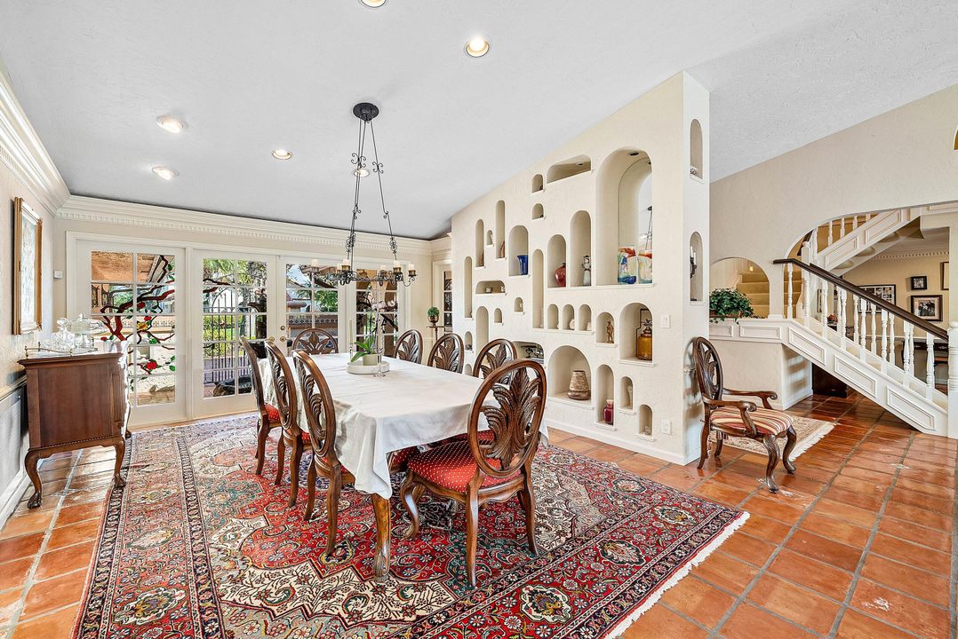 En Venta: $1,450,000 (5 camas, 5 baños, 4919 Pies cuadrados)