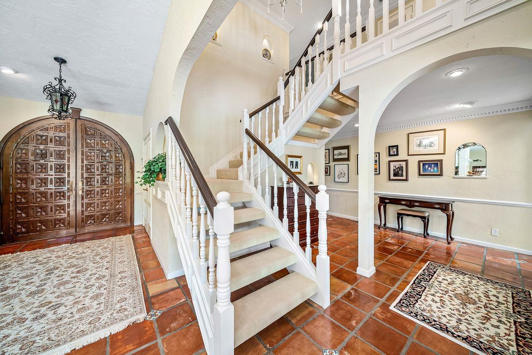 En Venta: $1,450,000 (5 camas, 5 baños, 4919 Pies cuadrados)