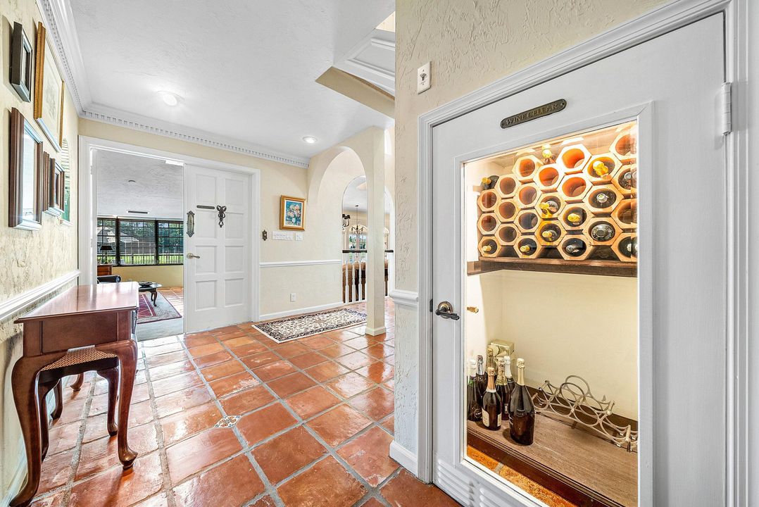 En Venta: $1,450,000 (5 camas, 5 baños, 4919 Pies cuadrados)