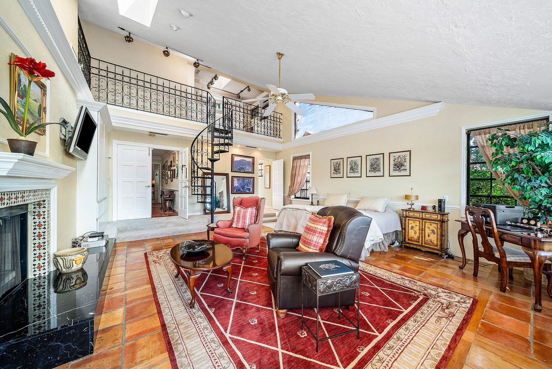 En Venta: $1,450,000 (5 camas, 5 baños, 4919 Pies cuadrados)